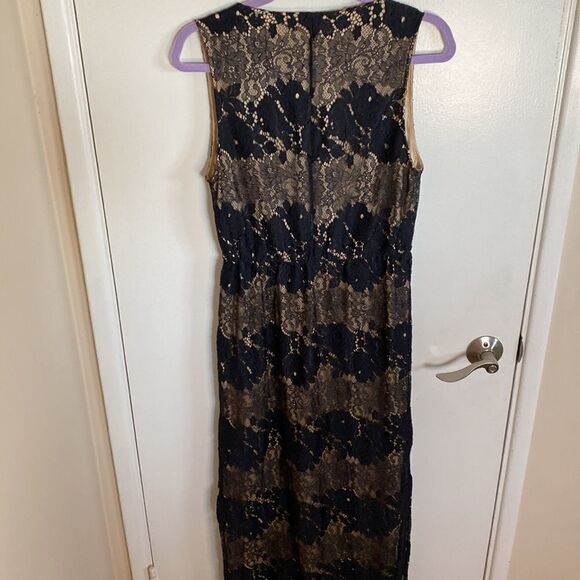 Twelfth Street by Cynthia Vincent- Sleeveless Lace Maxi Dress- Size Medium - Picture 17 of 17